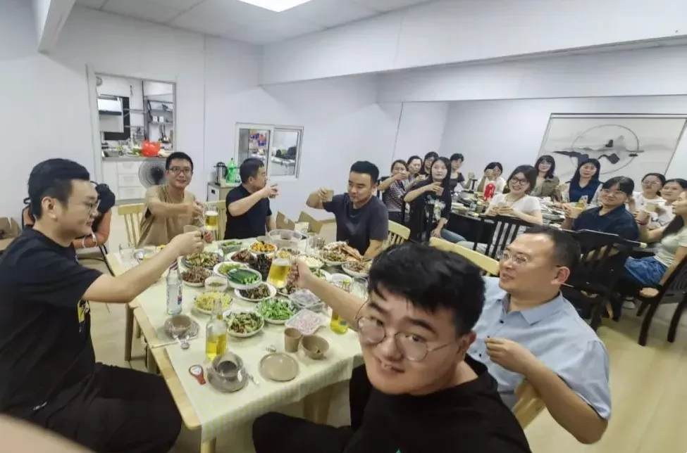 绿欧科技研发团队